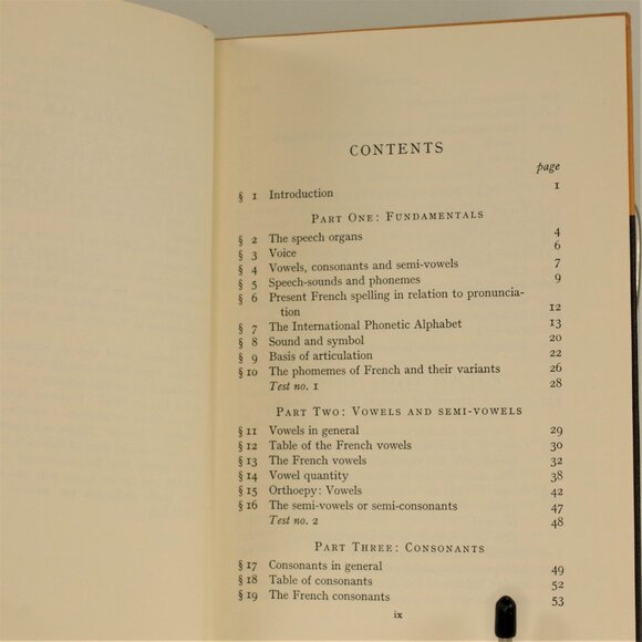 A Student's Manual of French Pronunciation, Macmillan 1960 First Ed. Textbook - Picture 4 of 9